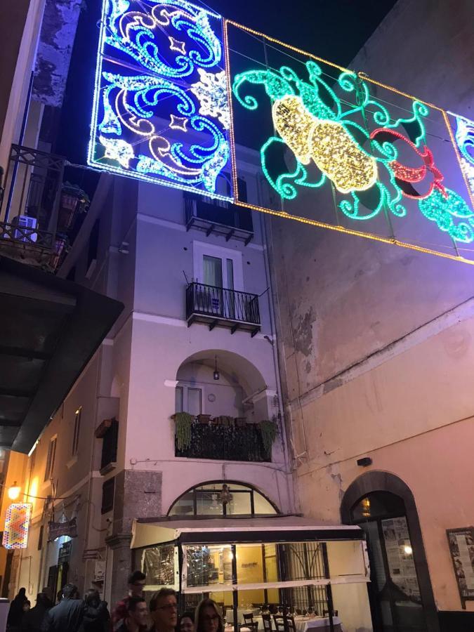 B&B In Centro Storico Salerno Kültér fotó